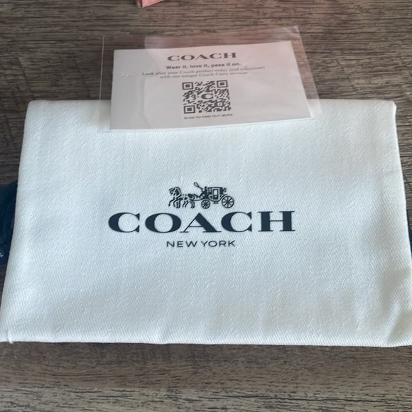 Coach gold hoops NWT - Picture 7 of 7